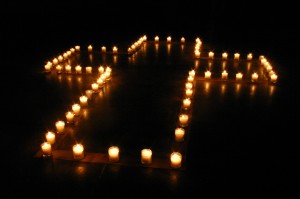A_Cross_of_Candle_Light