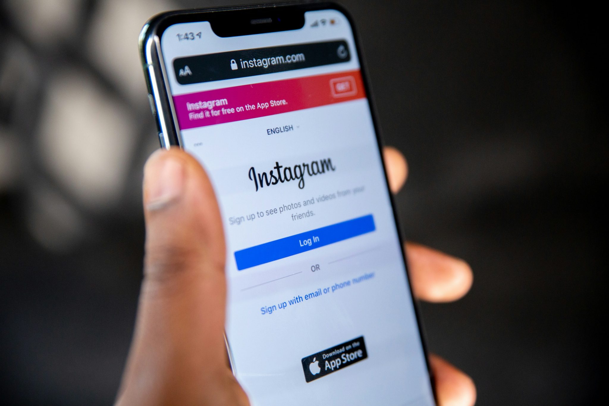 Instagram Takes Steps to Discourage Kids from Sexting on Social Media